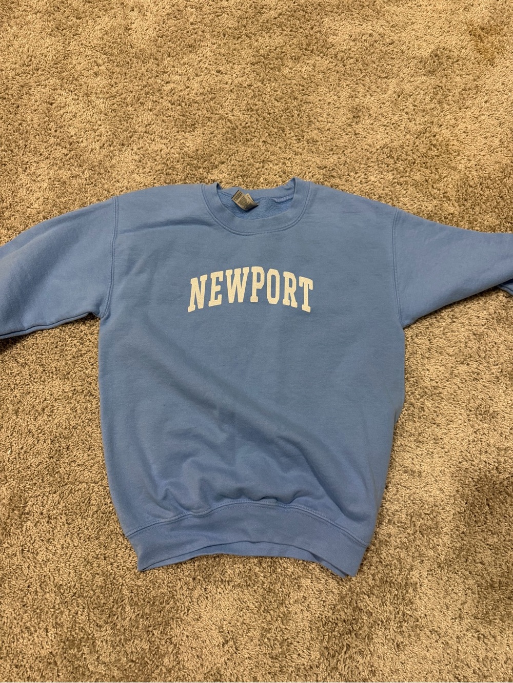 Newport Women’s Crewneck Sweatshirt in Light Blue
